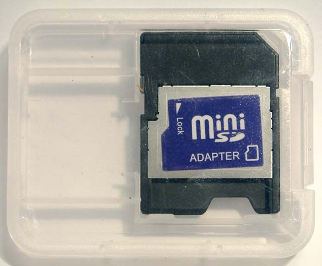 Image of MiniSD to SD ***ADAPTER*** (IT4297)
