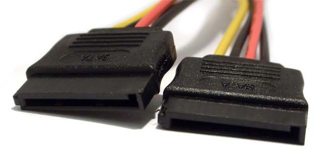 Image of MOLEX - Double SATA Power Cable (IT4657)