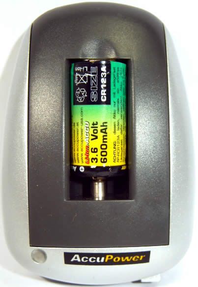 Image of Accupower Battery Charger CR123 + free battery (IT3713)