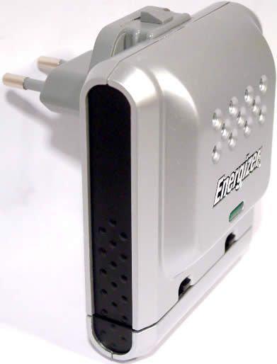 Image of Energizer Compact Travel Charger +2xAA +2xAAA free (IT3256)