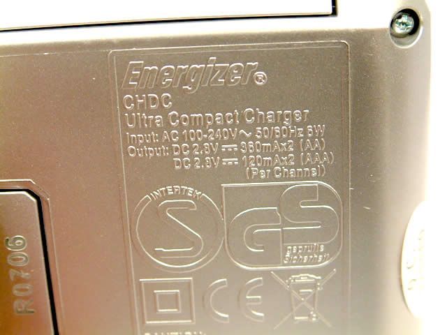 Image of Energizer Compact Travel Charger +2xAA +2xAAA free (IT3256)