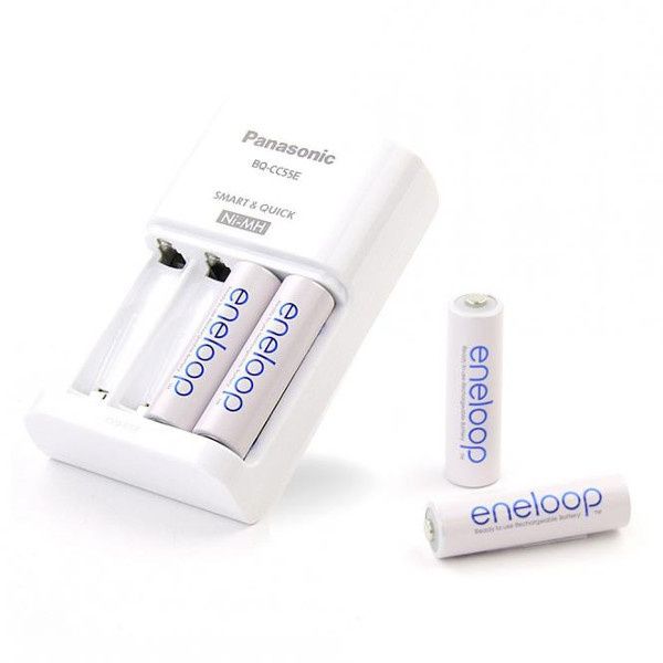 Panasonic Eneloop Smart&Quick Battery Charger +4xAA Eneloop 1900mAh (IT10483) Image of Panasonic Eneloop Smart&Quick Battery Charger +4xAA Eneloop 1900mAh (IT10483)