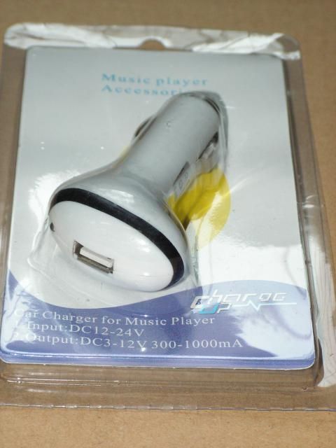 Image of Universal 12-24V USB CAR charger 1000 mA black-white (IT8141)