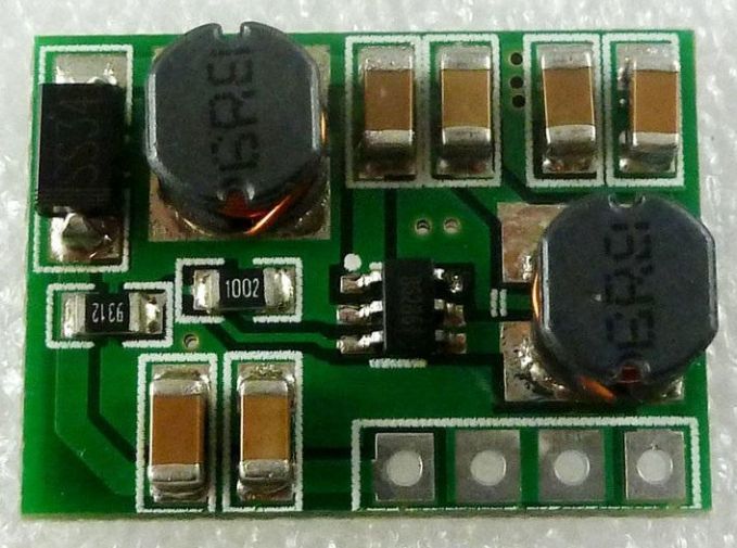 Image of DC-DC Voltage Buck-Boost Converter IN 1.2..6V to 5V OUT 0.7A (IT13772)