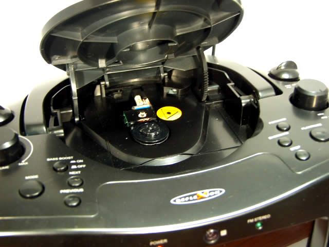 Image of RefleXion Portable DVD Player with 7inch display (IT3978)