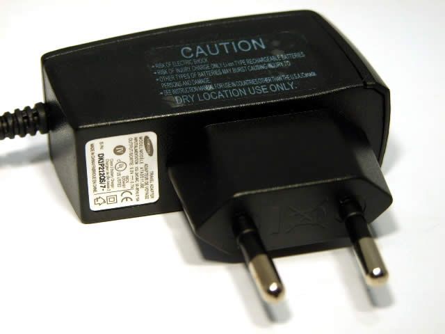 Image of Samsung G800, Omnia 110-230V mobile charger (IT3995)