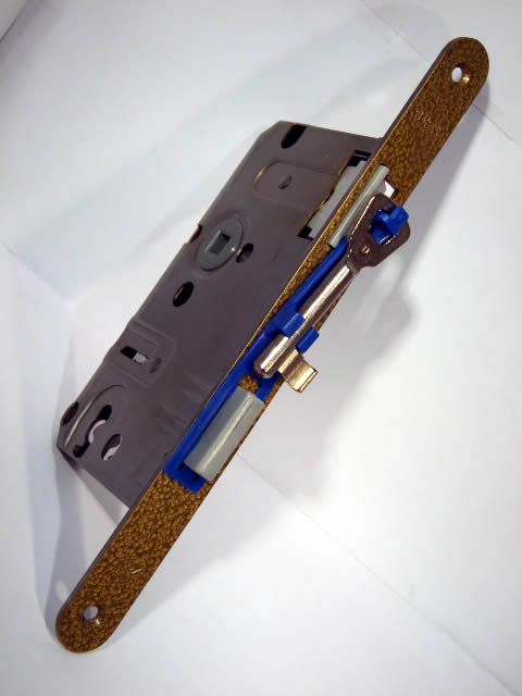 Image of Beltéri ajtózár műanyag nyelvvel BALOS 23cm (IT2560)