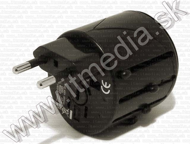Image of Universal Travel Socket Converter *Round* (IT4756)